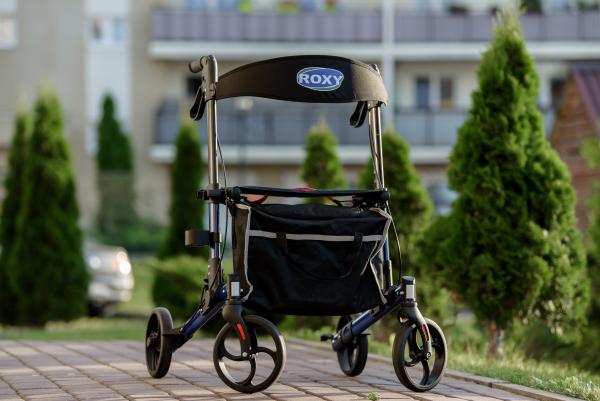 Rollator ROXY faltbar inkl. Tasche, Stockhalter und Reflektoren leicht